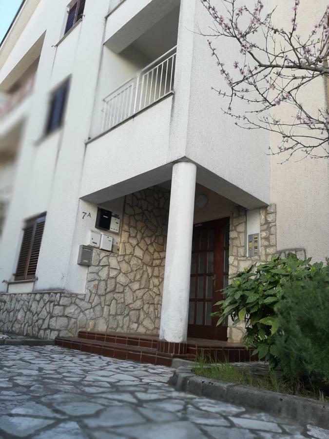 Studio Apartman Lady Apartment Нивице Екстериор снимка